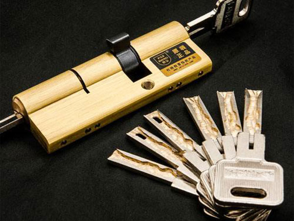 上甘岭24小时上门开锁公司