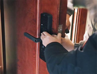 上甘岭24小时上门开锁公司